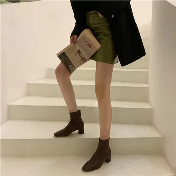 2020 Nova svakodnevnica ženske cipele zima topla i lakirane kože Ženske čizme modni trend su udobne meke divlje toplo kratke čizme cijevi