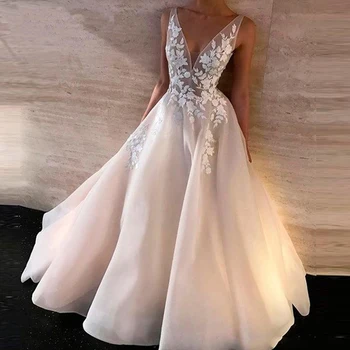A Line Boho Simple Wedding Dress V Izrez Aplicirano Čipkan Vjenčanicu Nova Moda Elegantne Vjenčanice Bohemia Plus Size